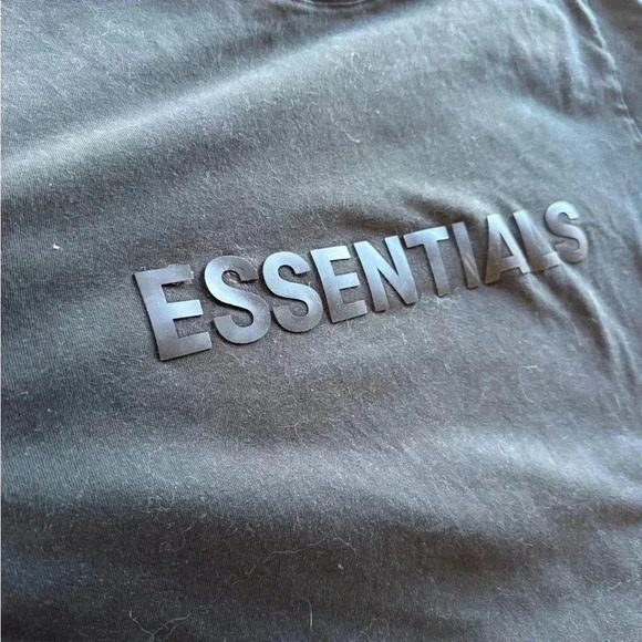 FOG- Fear of God Essentials T-Shirt size XS - Picture 4 of 6